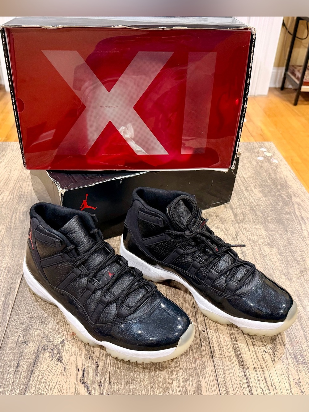 Like New Air Jordan 11 High Retro 72-10 Sneakers Black w/ White Soles Size 11.5
